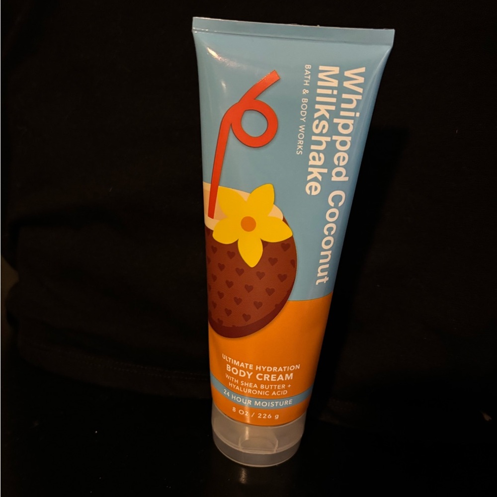 Bath & Body Works Whipped Coconut Milkshake Body Cream